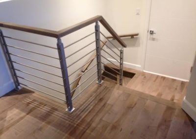 Rénovation d'escalier en bois à Montréal - Entrepreneur Général Montréal